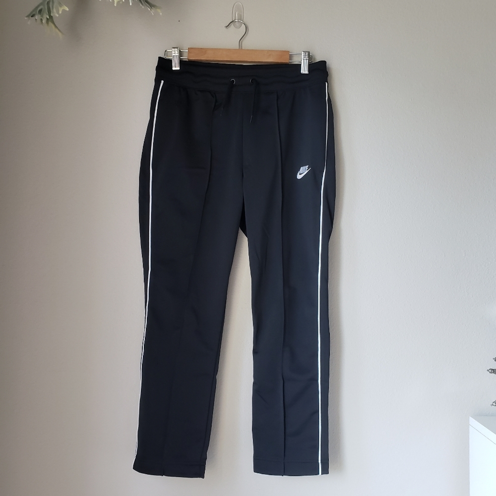 âť—SOLDâť—Nike | Heritage Black Track Pants - Picture 5 of 14